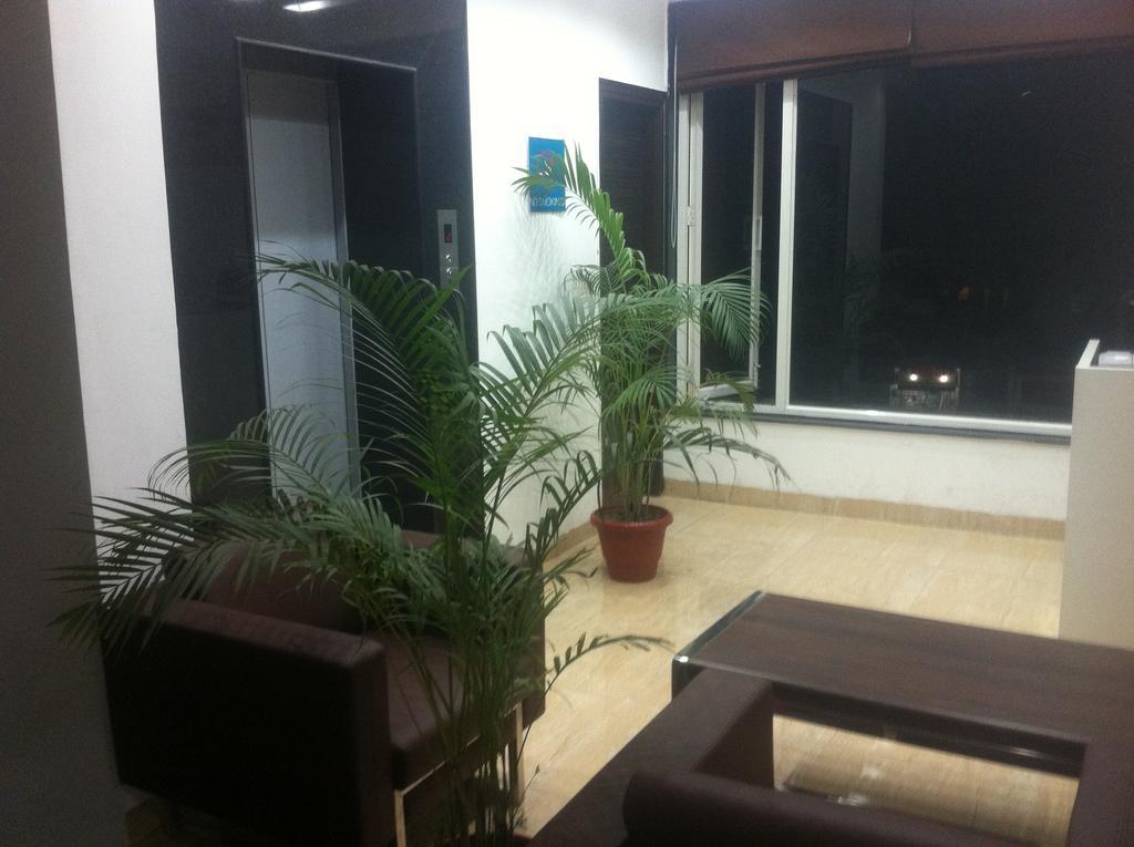 Cyber Inn Gurgaon Esterno foto