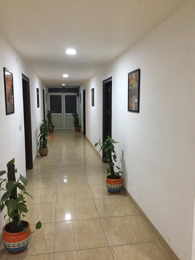 Cyber Inn Gurgaon Esterno foto